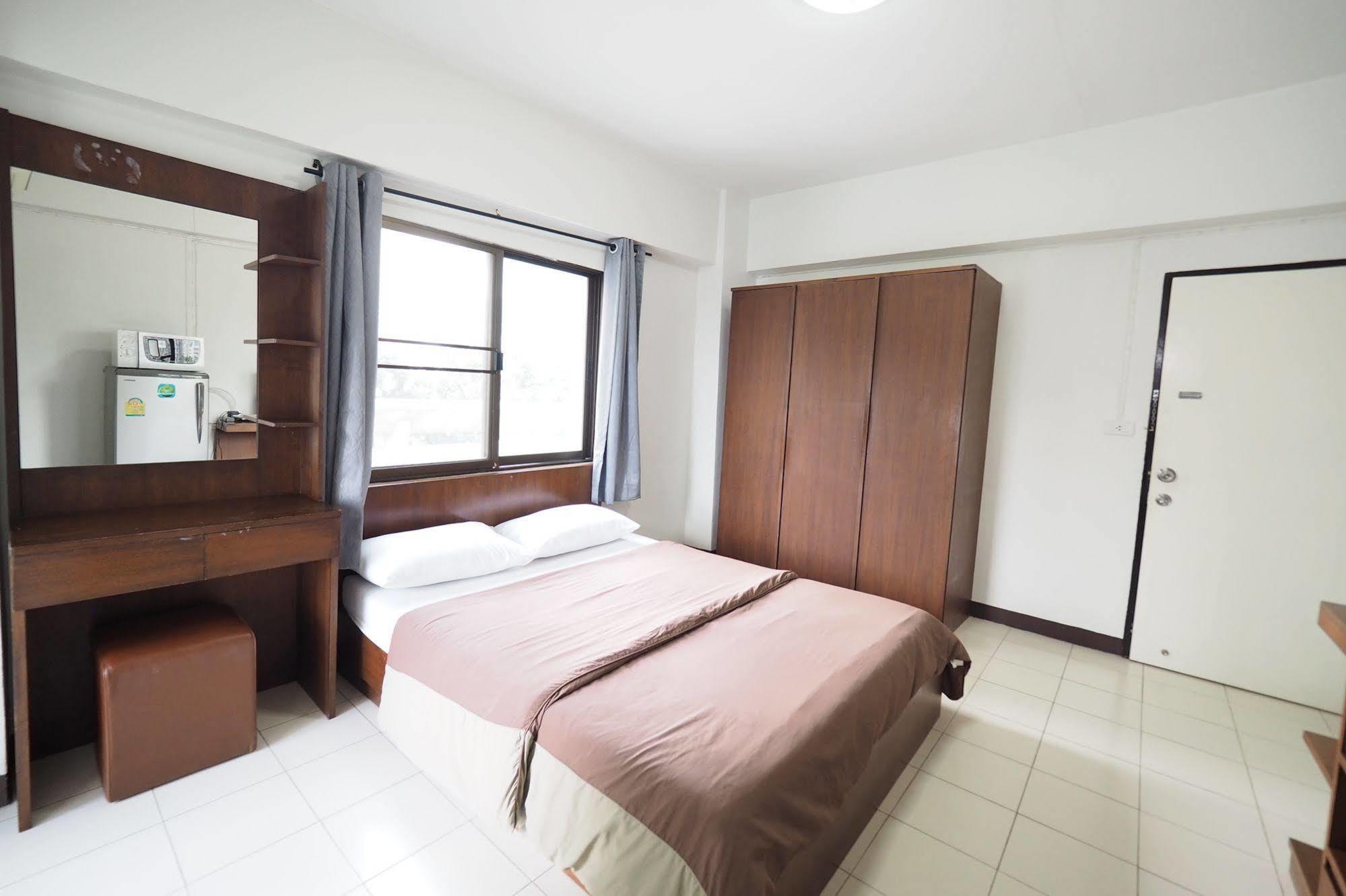Living Naraa Place Bangkok Exterior photo