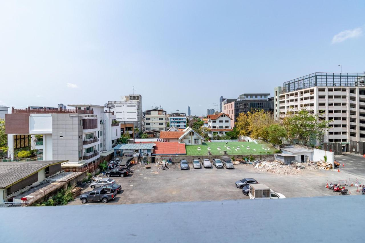 Living Naraa Place Bangkok Exterior photo